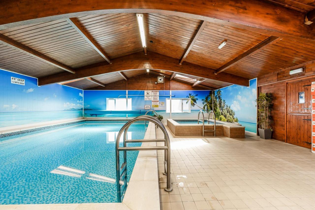 באת' Bucklegrove Holiday Park מראה חיצוני תמונה